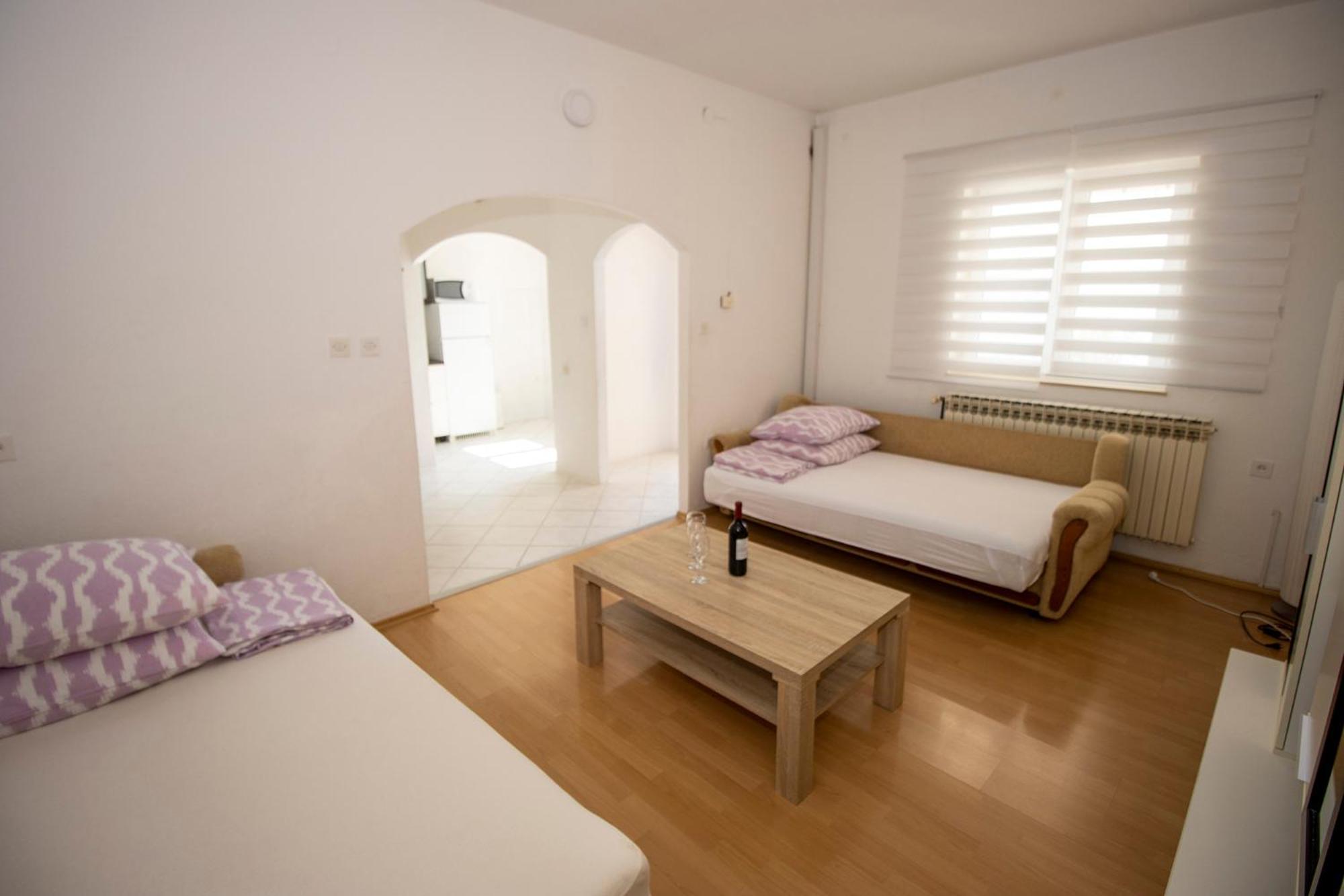 Apartmani Vesna 셀리나 외부 사진